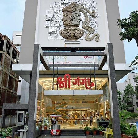 Shree Ganga Smb Hotels ウッジャイン エクステリア 写真