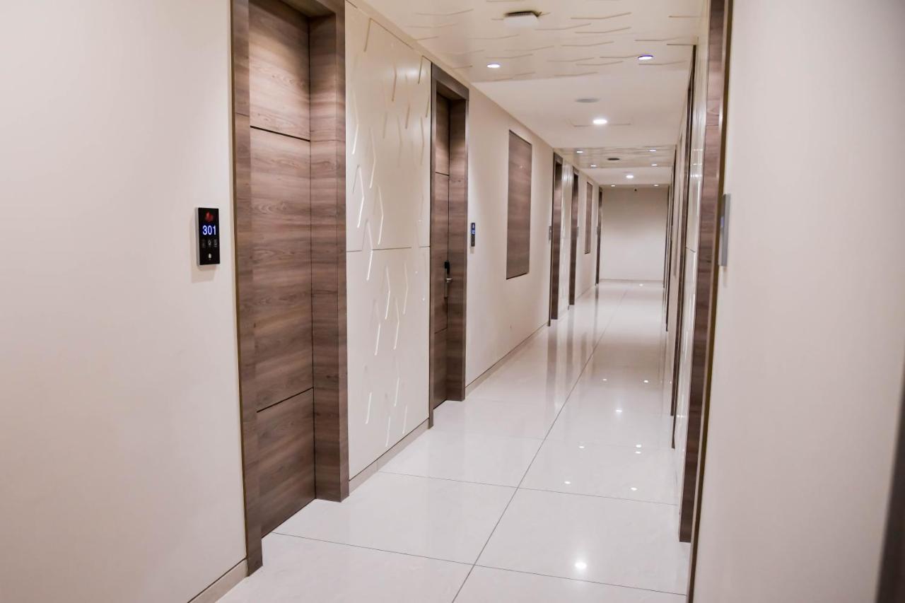 Shree Ganga Smb Hotels ウッジャイン エクステリア 写真