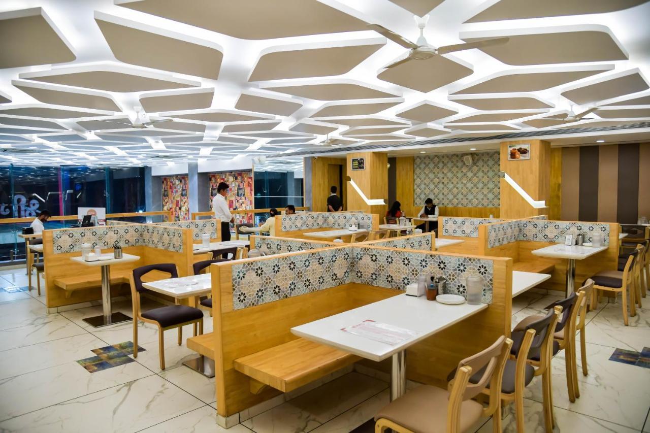 Shree Ganga Smb Hotels ウッジャイン エクステリア 写真