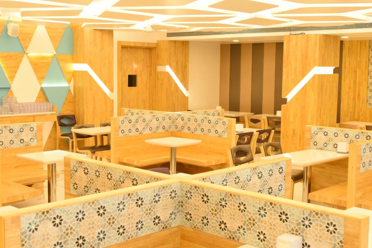 Shree Ganga Smb Hotels ウッジャイン エクステリア 写真